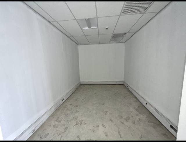 1,789M² OFFICE TO LET IN ROSEBANK